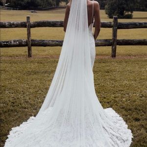 COPY - Long Pearl Veil from Grace Loves Lace